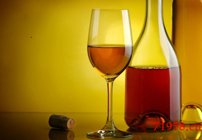 鉴别葡萄酒真假的方法，有几种方法